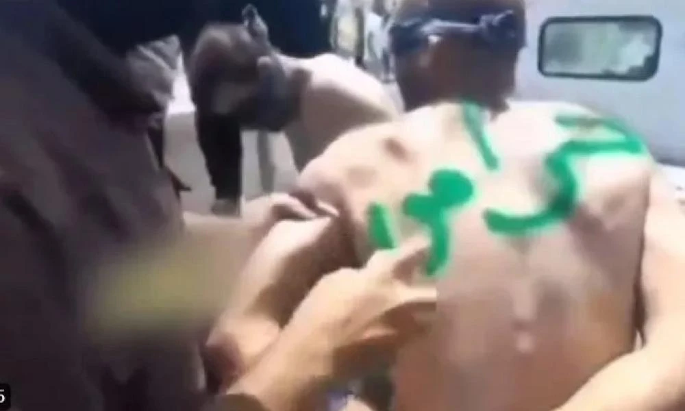 Μέλη της Χαμάς μαρκάρουν και μαστιγώνουν πολίτες που πήραν τρόφιμα από την ανθρωπιστική βοήθεια